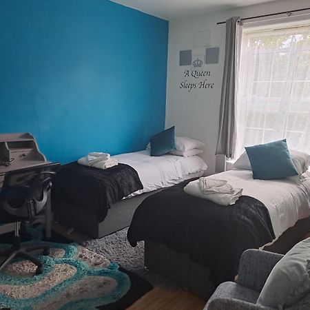 3 Bedroom Brixton Apartment Лондон Екстериор снимка