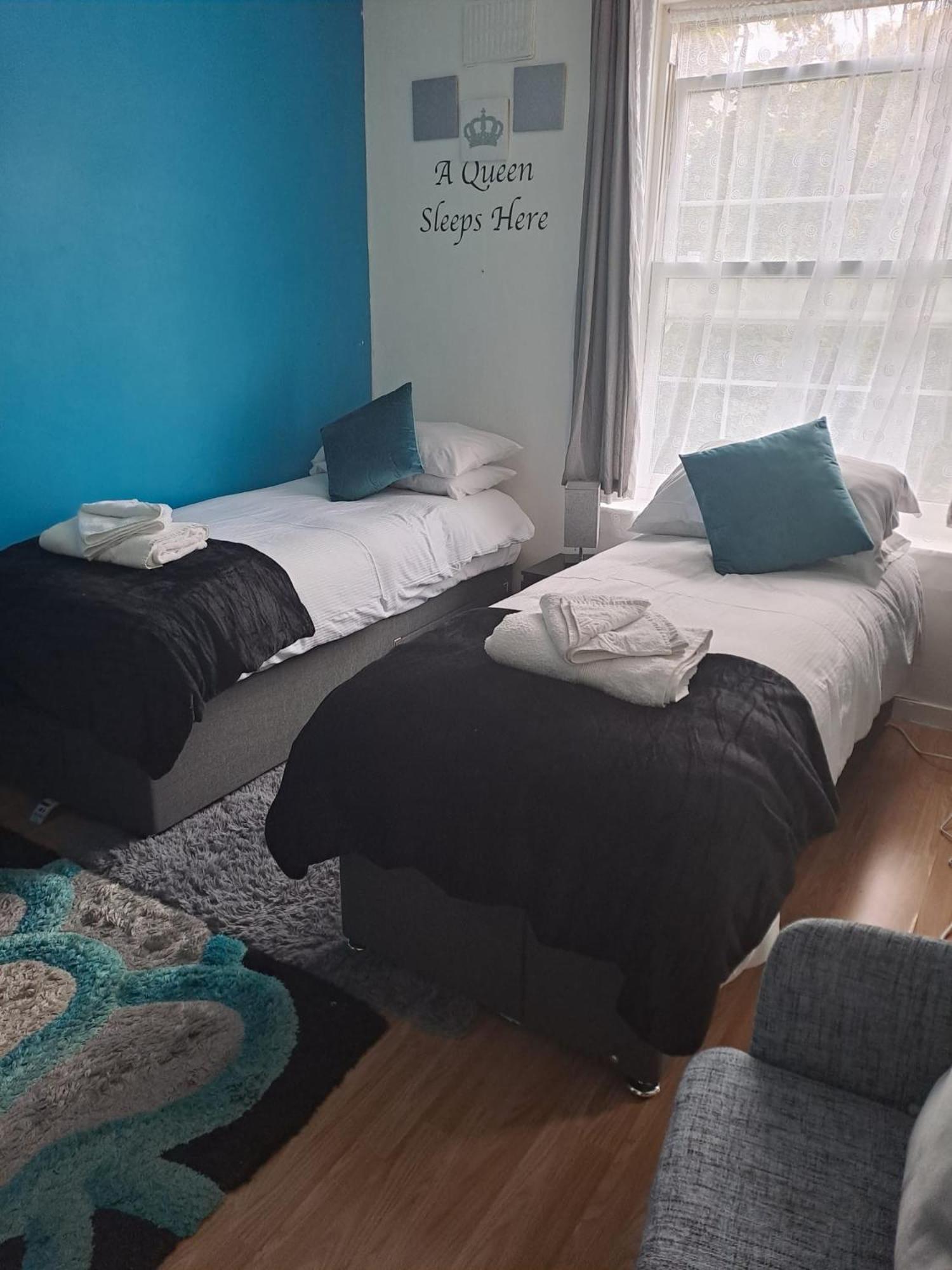 3 Bedroom Brixton Apartment Лондон Екстериор снимка