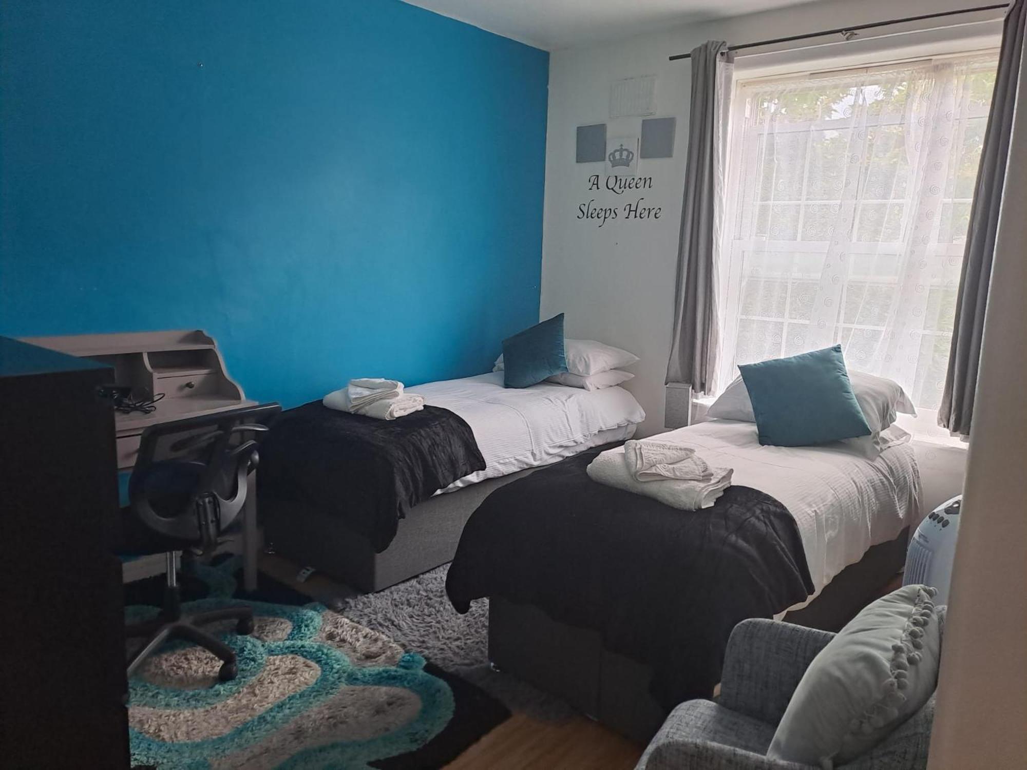 3 Bedroom Brixton Apartment Лондон Екстериор снимка